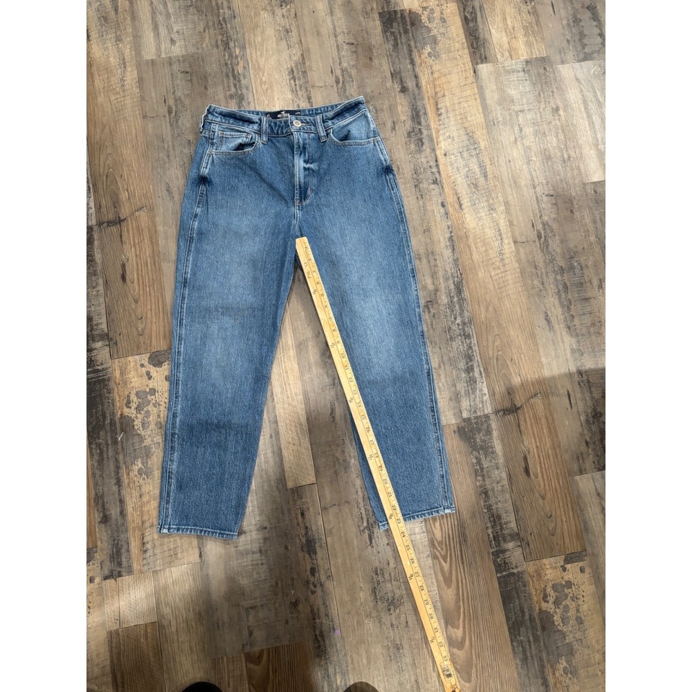 Hollister Ultra High Rise Mom Jeans Medium Wash Y2K Statement Sz 4S